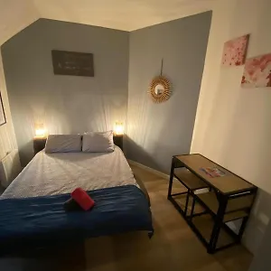  Appartement F1 Meuble Et Confortable En Coeur De France